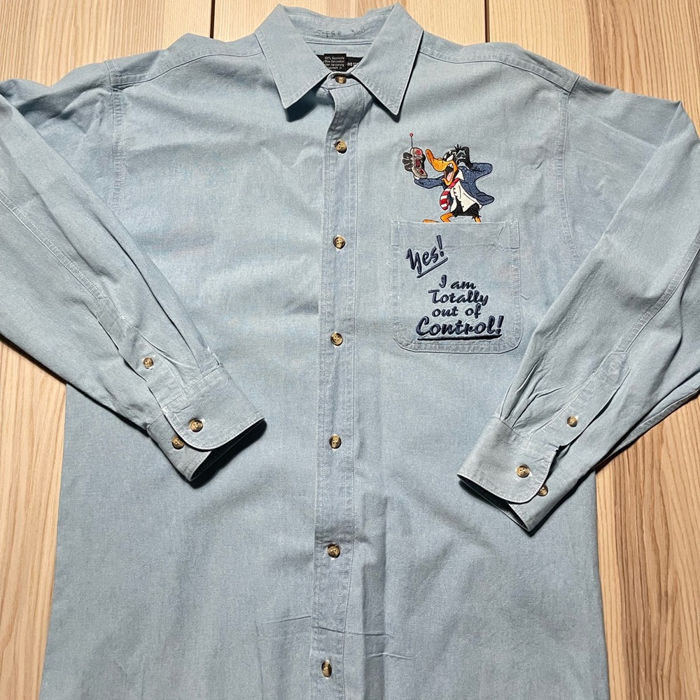 Vintage 1995 Warner Bros Daffy‎ Duck Denim Button Up Shirt